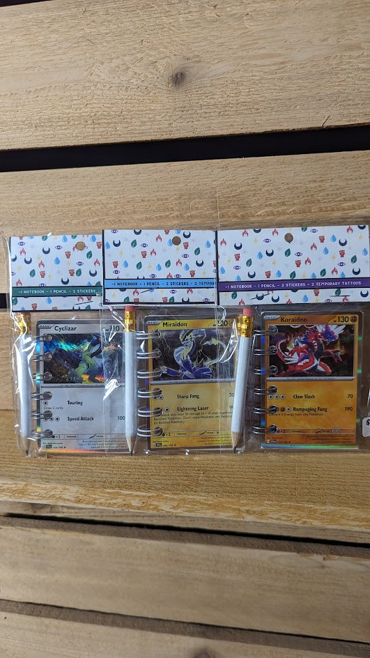 Bundle Pack: Cyclizar, Miraidon, Koraidon Pokémon Card Notebooks